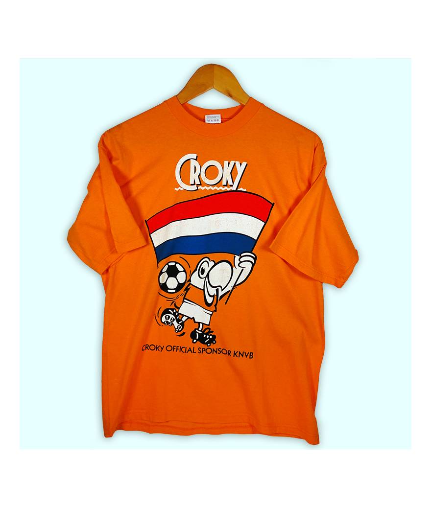 T-shirt Croky orange, grand imprimé central à l'avant.