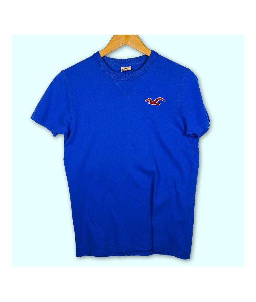 T-shirt Hollister bleu, logo brodé au coeur.