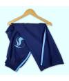 Pantalon de jogging bleu foncé et bleu clair. Inscriptions en chinois et grand logo